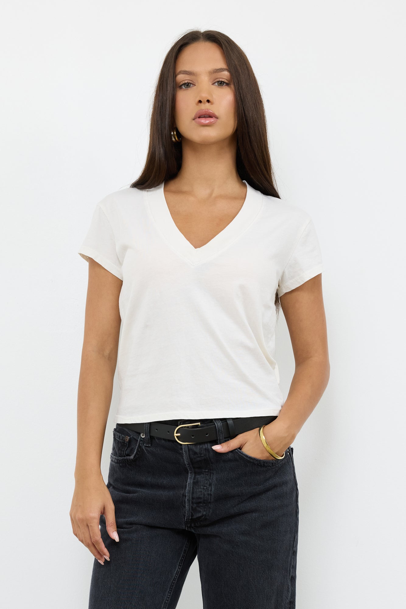 SURI ORGANIC DEEP V CAP SLEEVE TEE