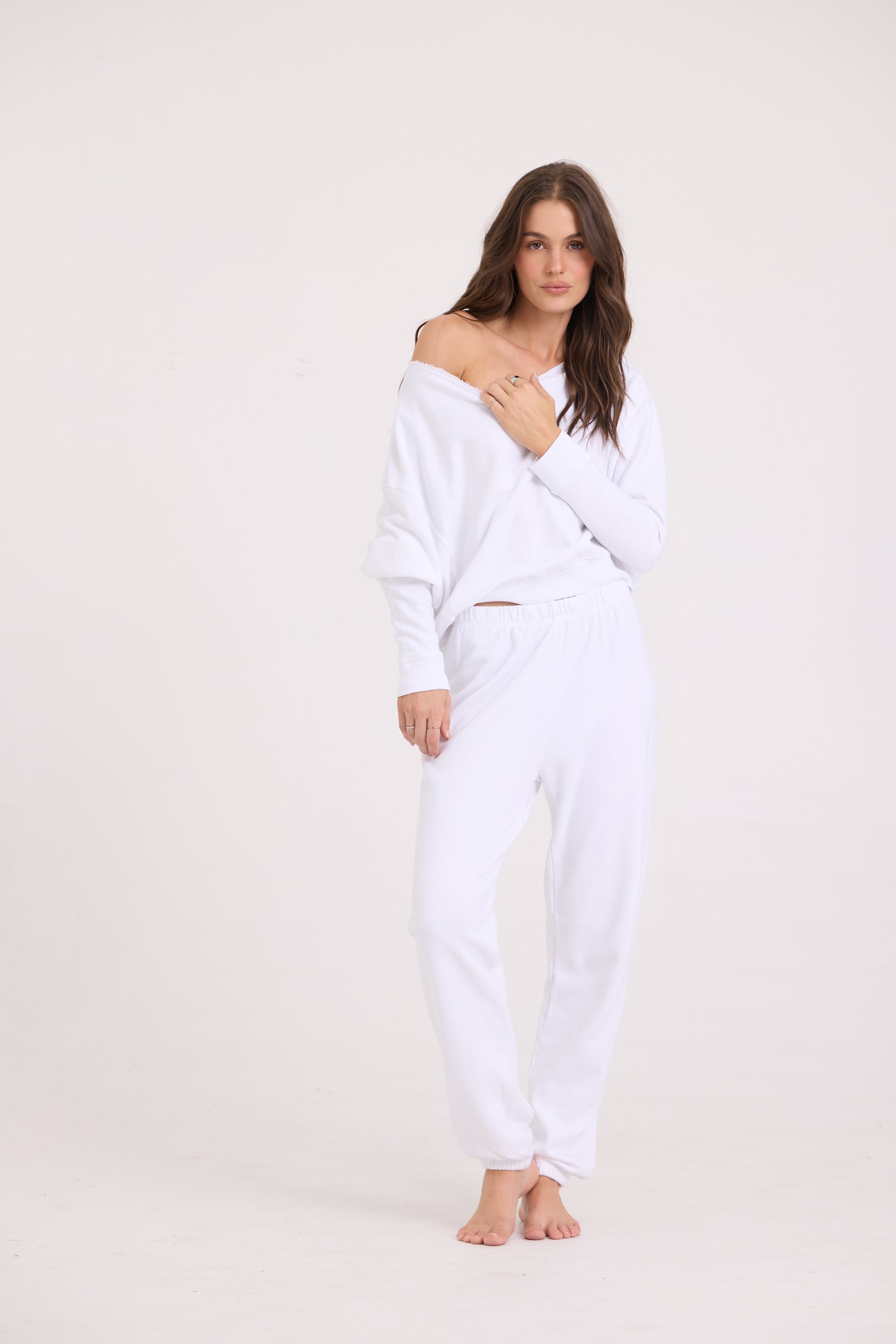 MAGGIE OFF SHOULDER PULLOVER