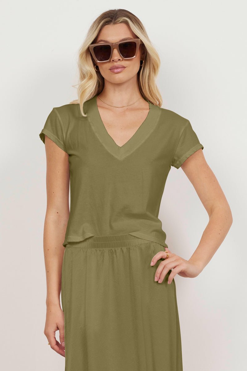 SURI ORGANIC DEEP V CAP SLEEVE TEE