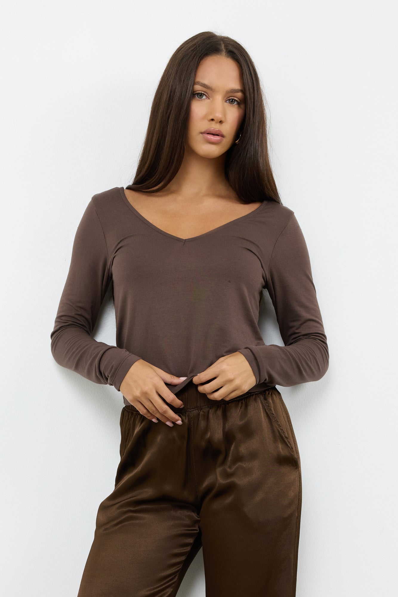 ESYA V NECK LONG SLEEVE TOP