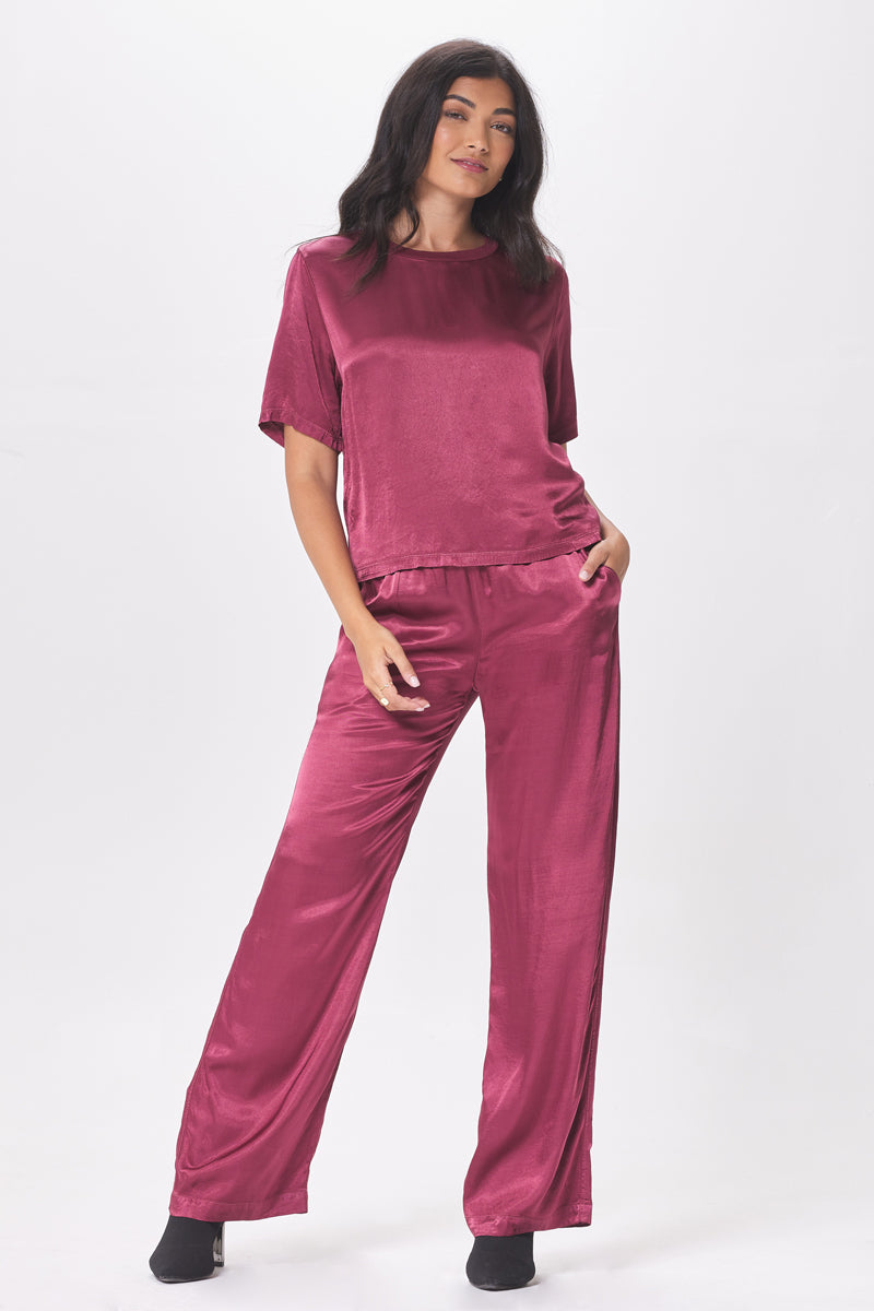 NIGHTS IN THE CITY SILKY TEE