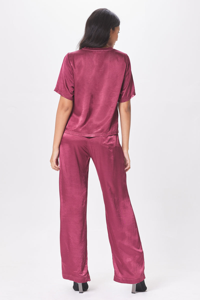 NIGHTS IN THE CITY SILKY TEE