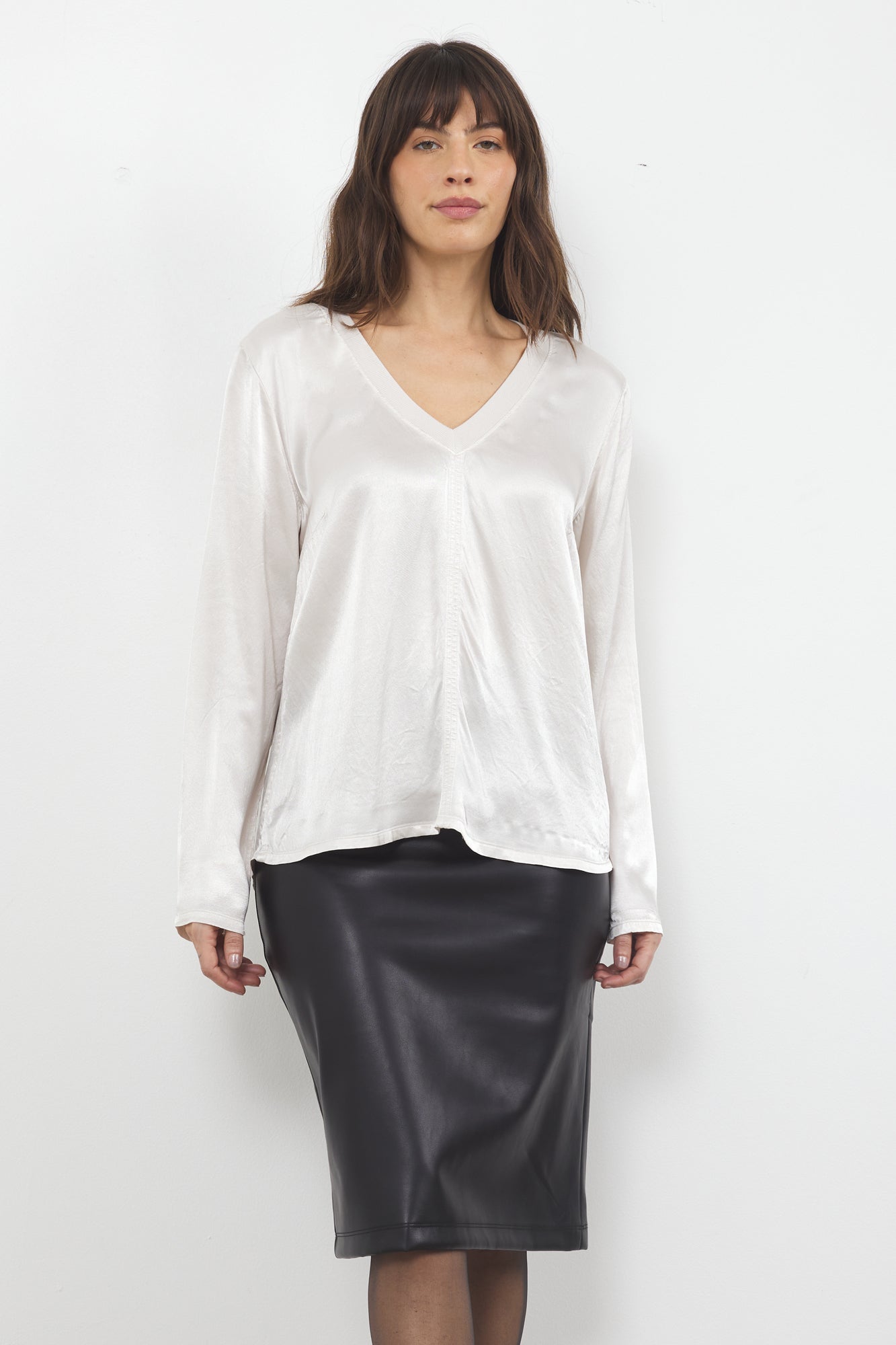 RISA V NECK TOP
