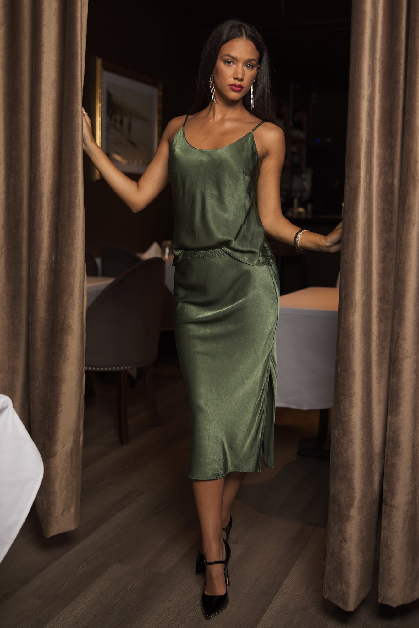 DORIT SILKY SLIP SKIRT