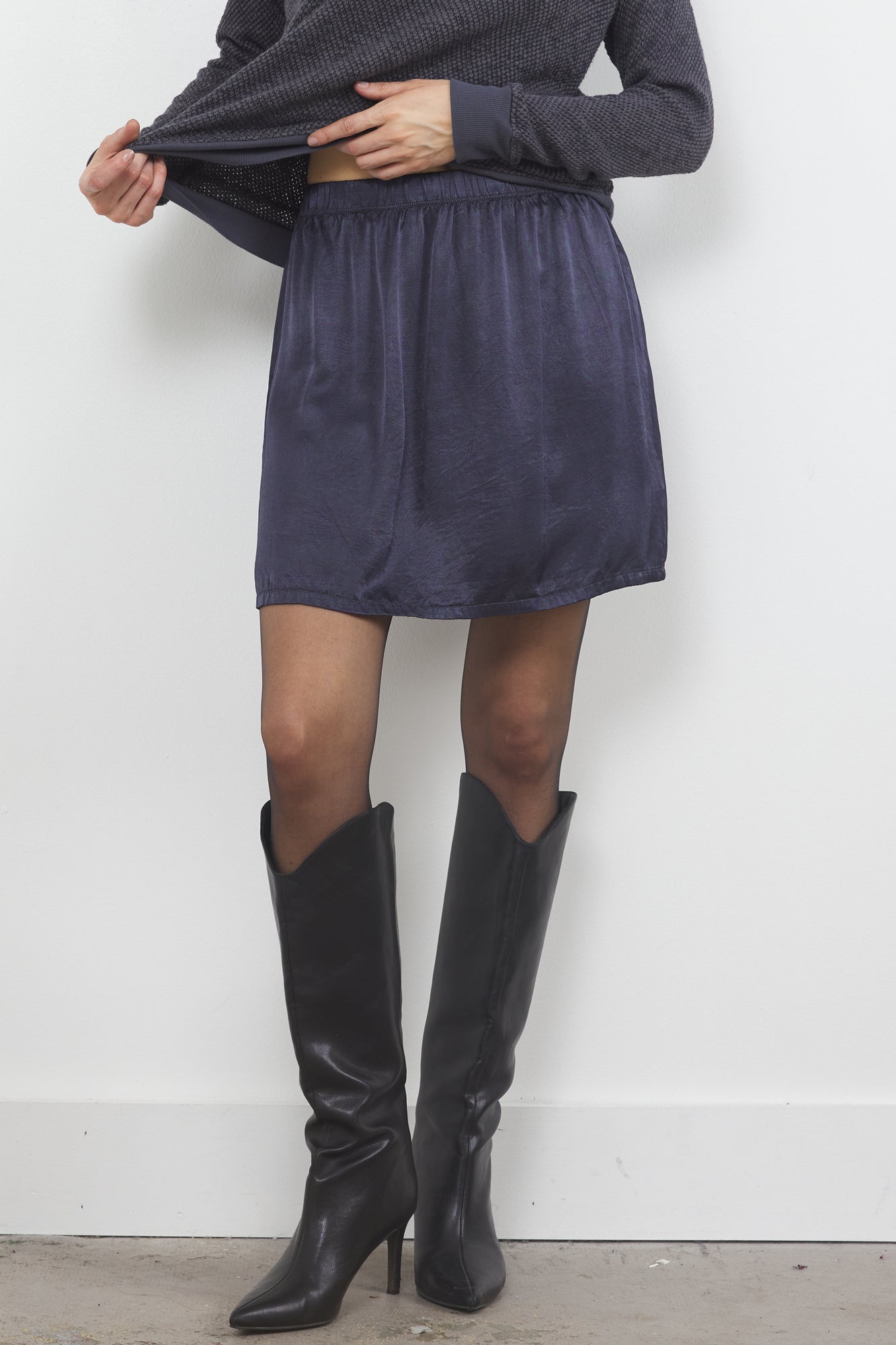 HAZEL SILKY MINI SKIRT