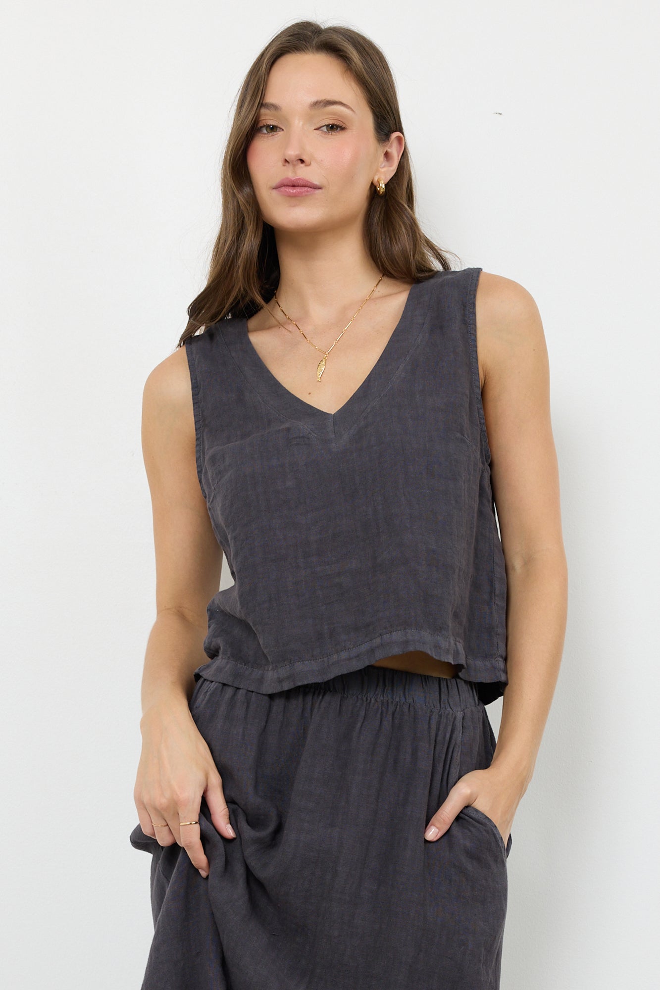 MAEVE V NECK LINEN MUSCLE TANK