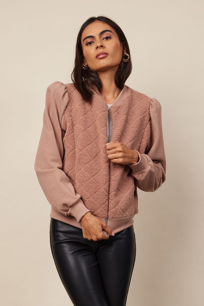 SHERPA QUILTED BOMBER