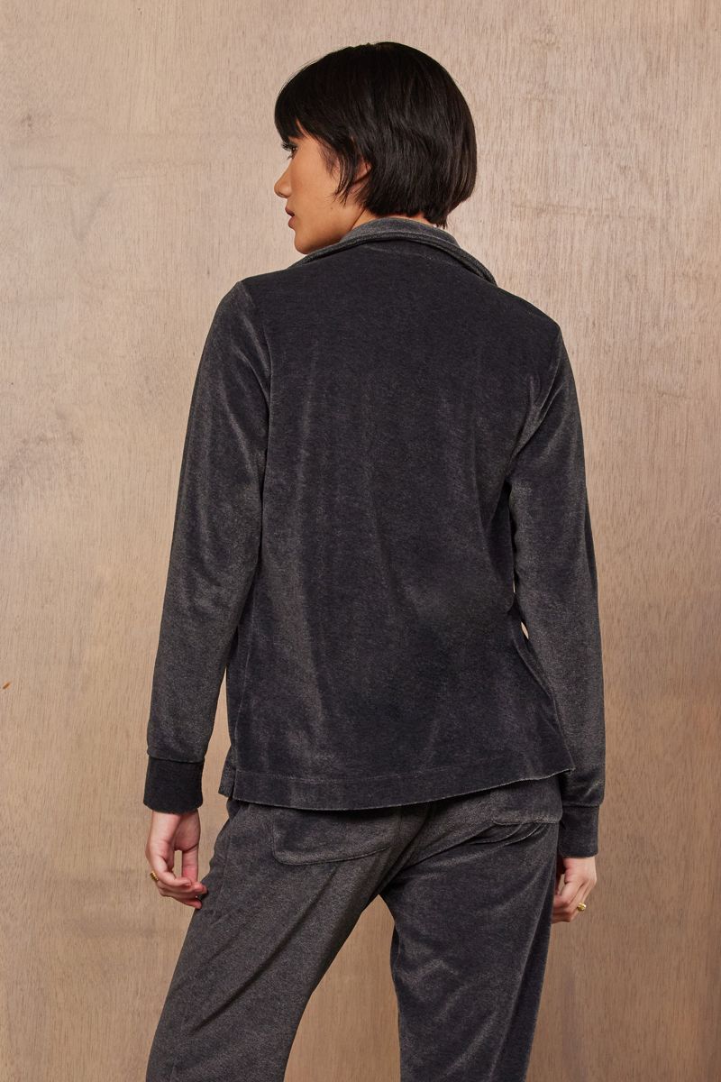 GENEVIEVE VELOUR BUTTON UP