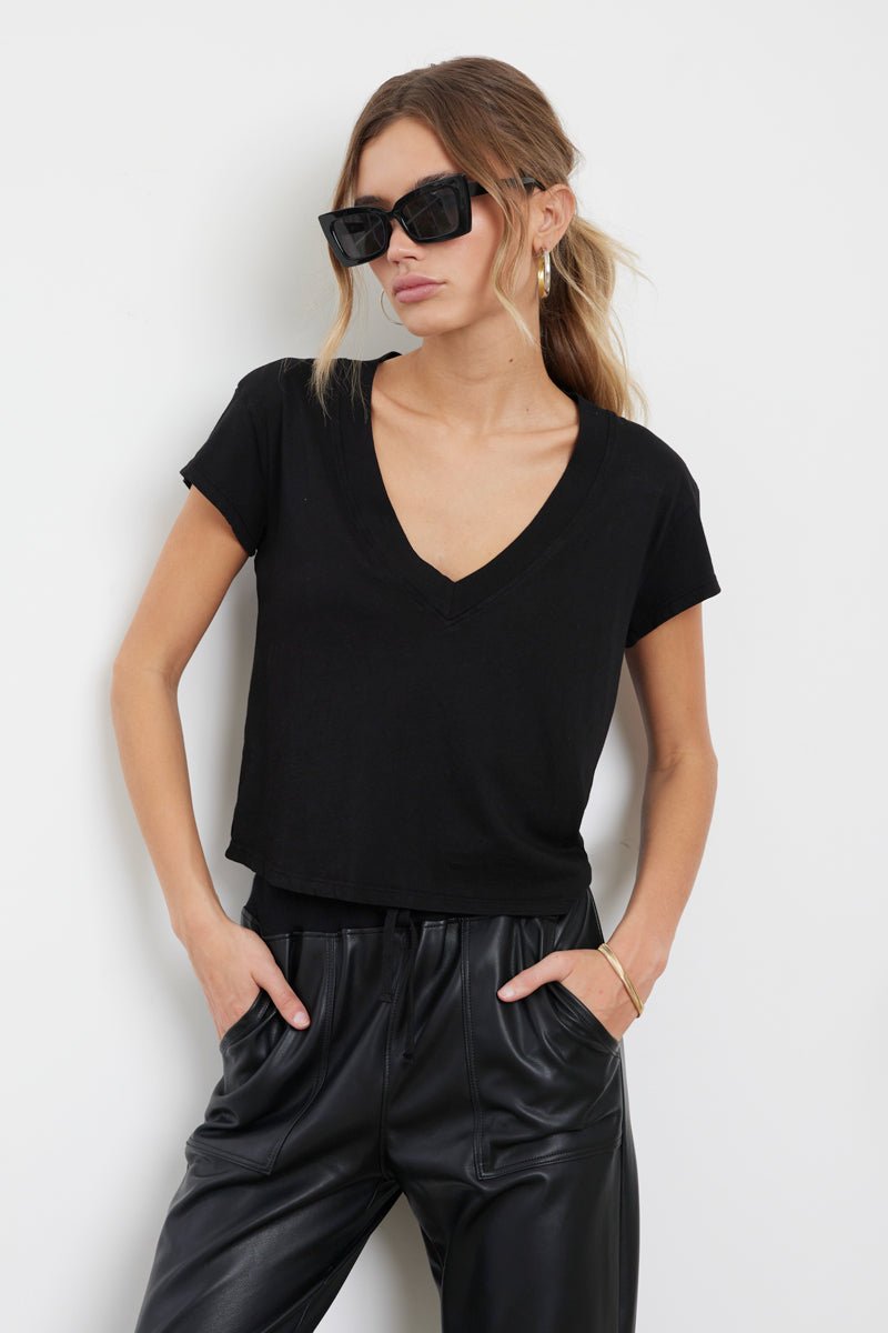 SURI DEEP V CAP SLEEVE TEE