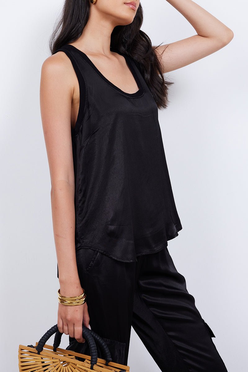 color-Black