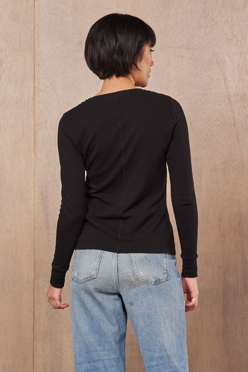 STEVIE KEYHOLE THERMAL TEE ๐ฟ