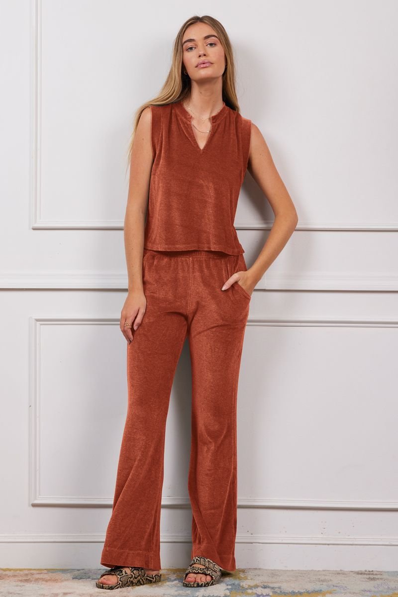 ORCHID SPLIT NECK VELOUR TANK