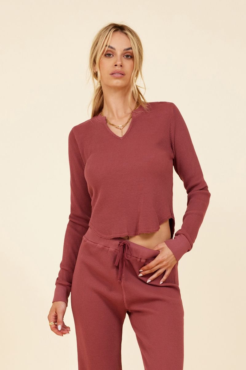 OVERLAND KEYHOLE TOP