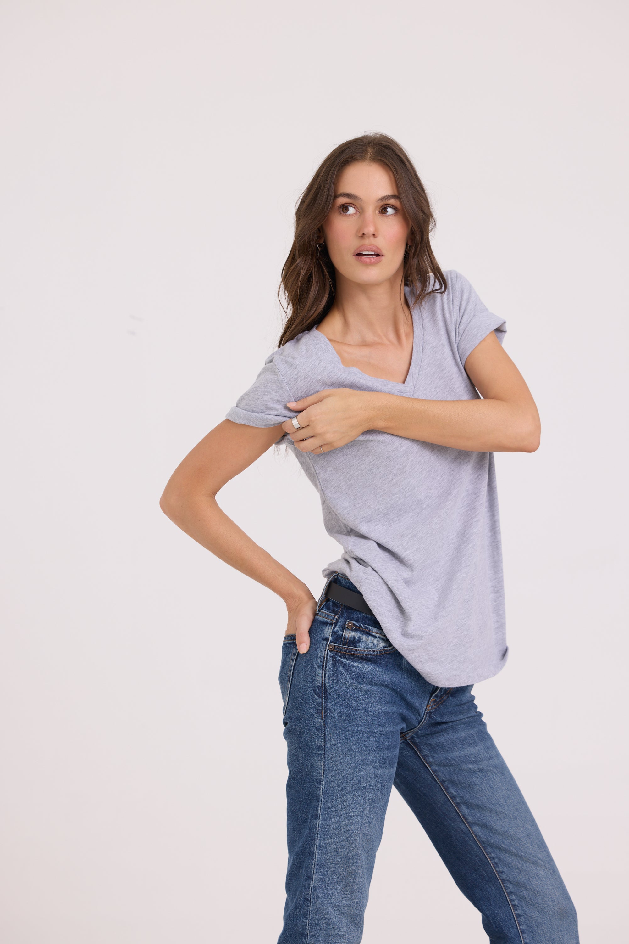 ROLLED SLEEVE STAPLE VEE