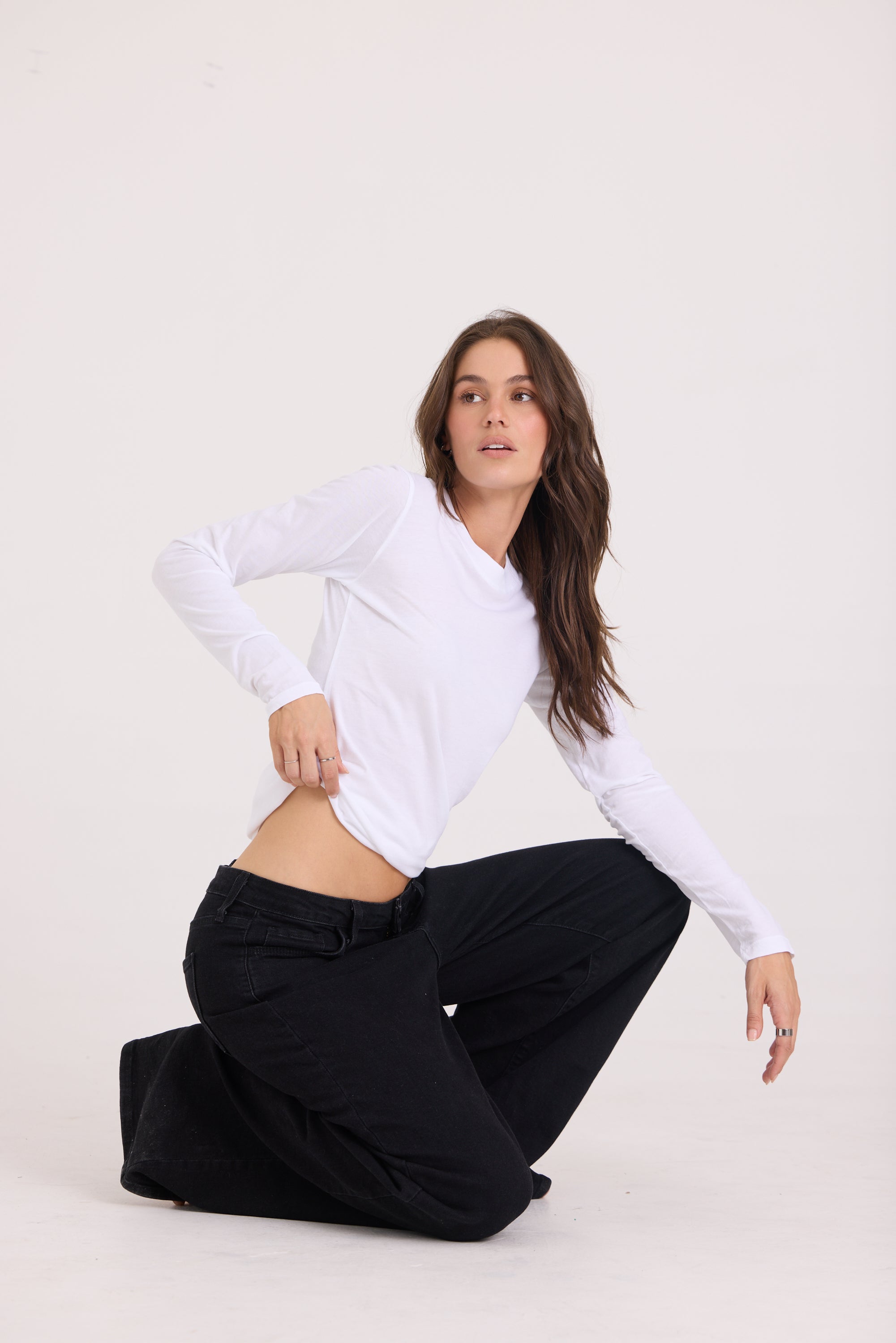 BASIC STANDARD LONG SLEEVE TEE