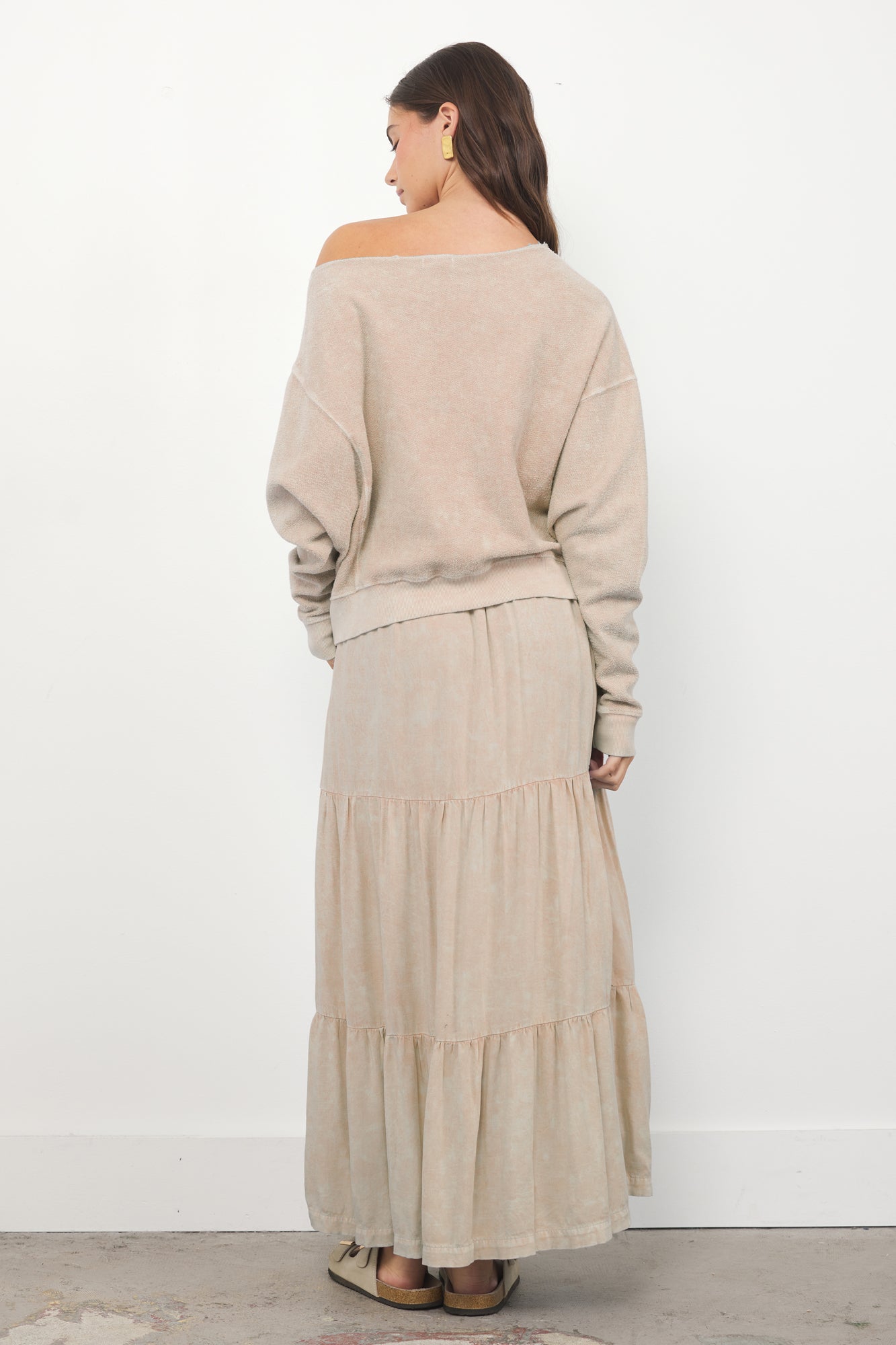 MAGGIE OFF SHOULDER PULLOVER