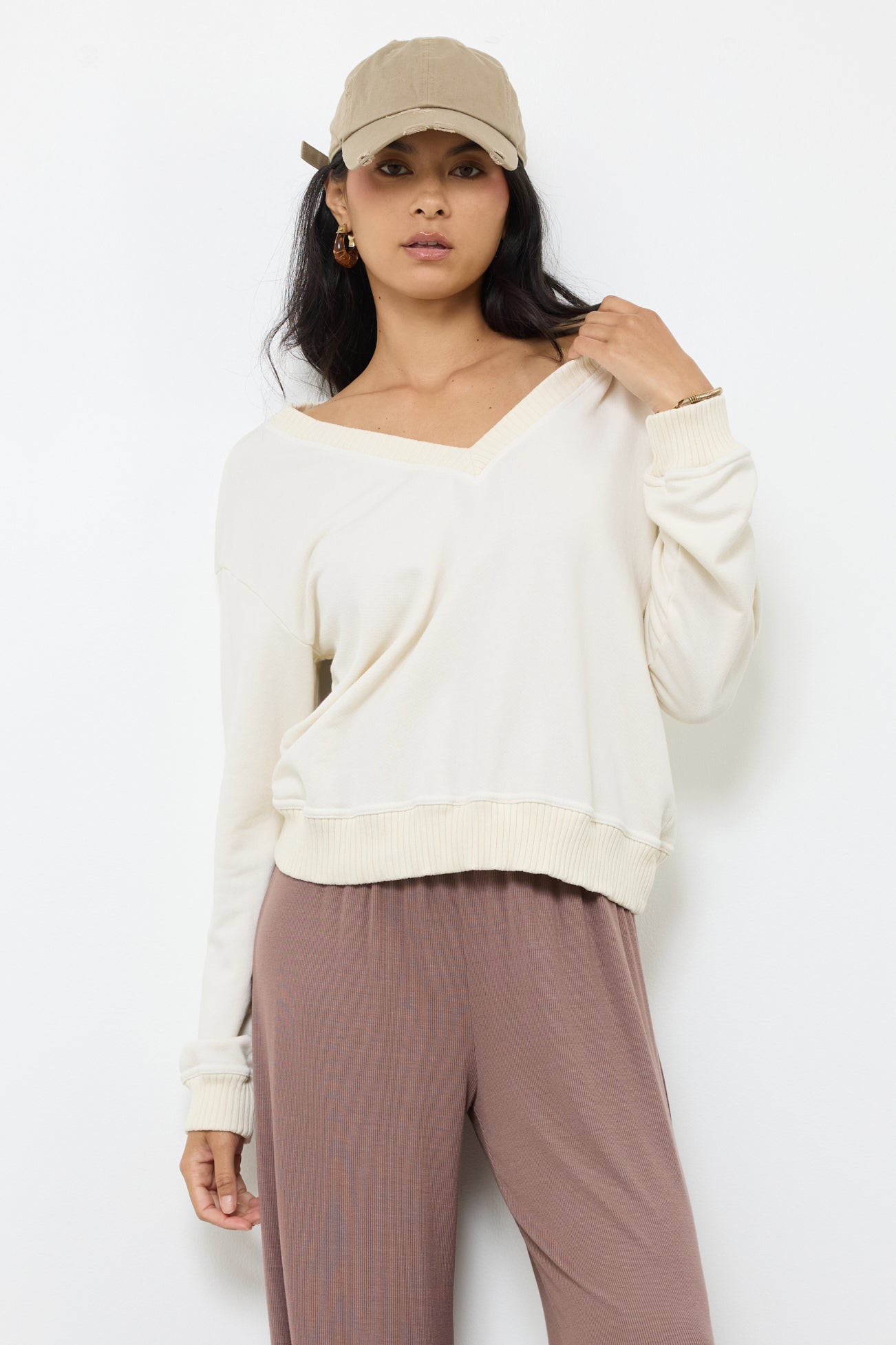 RUE V NECK PULLOVER