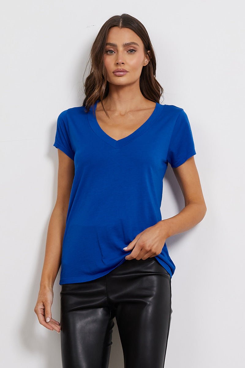 LOW V NECK BOYFRIEND TEE