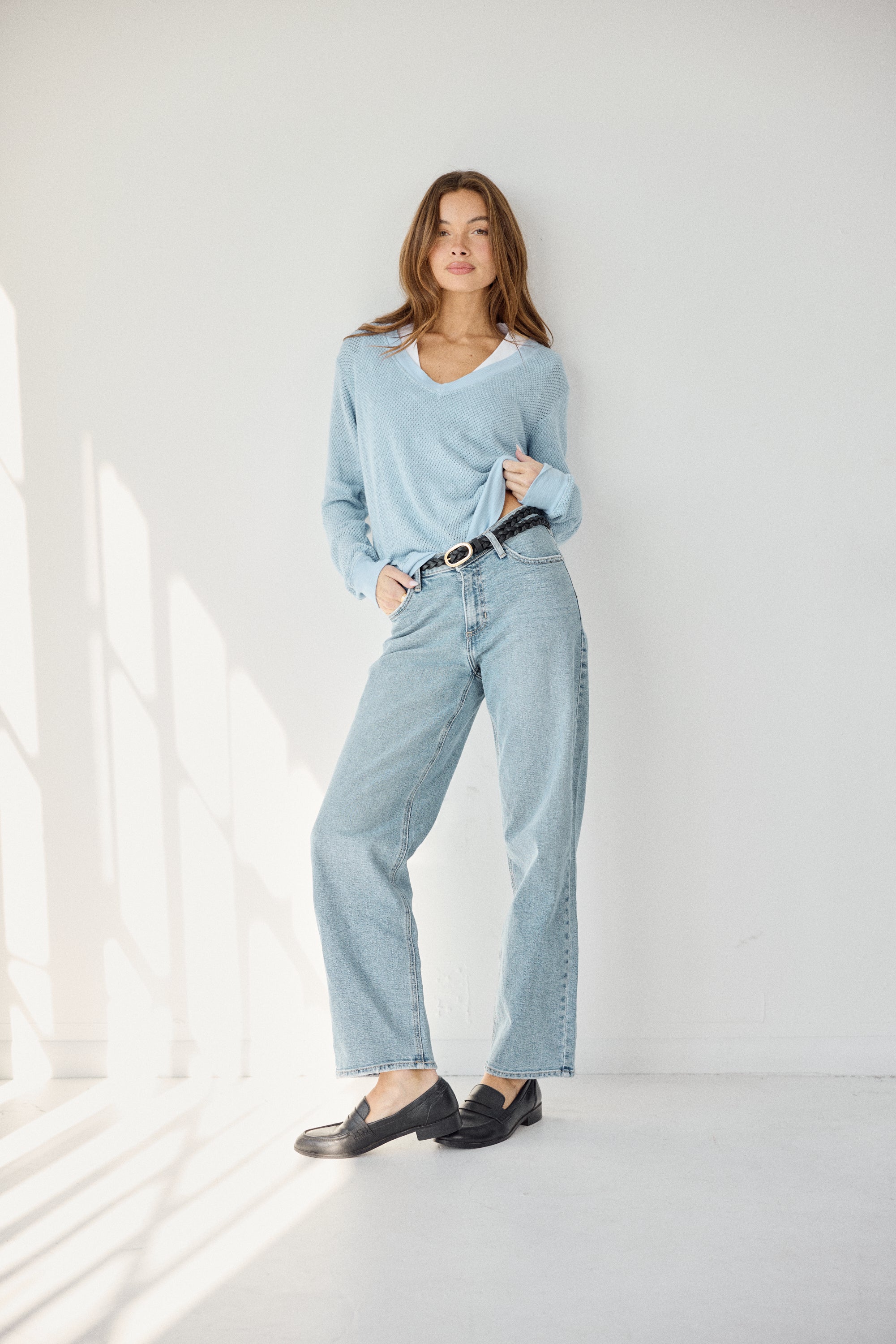 GABRIELLE V NECK PULLOVER