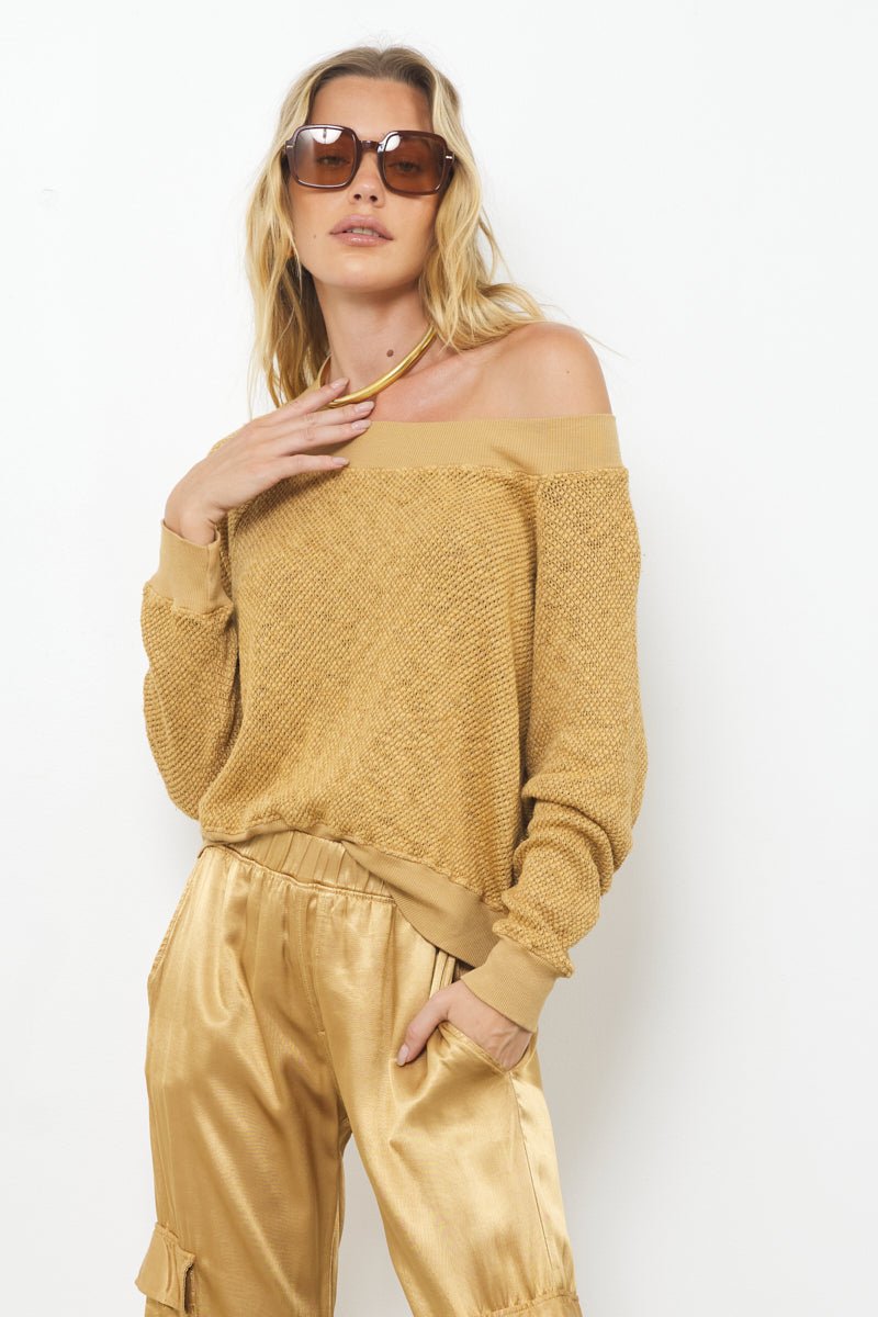 CAROL OFF SHOULDER PULLOVER