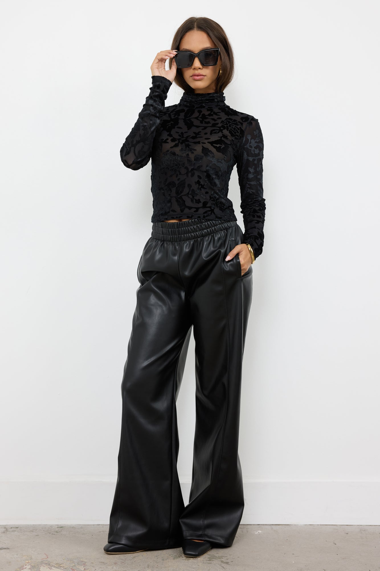 MODERN WIDE LEG VEGAN LEATHER PANT