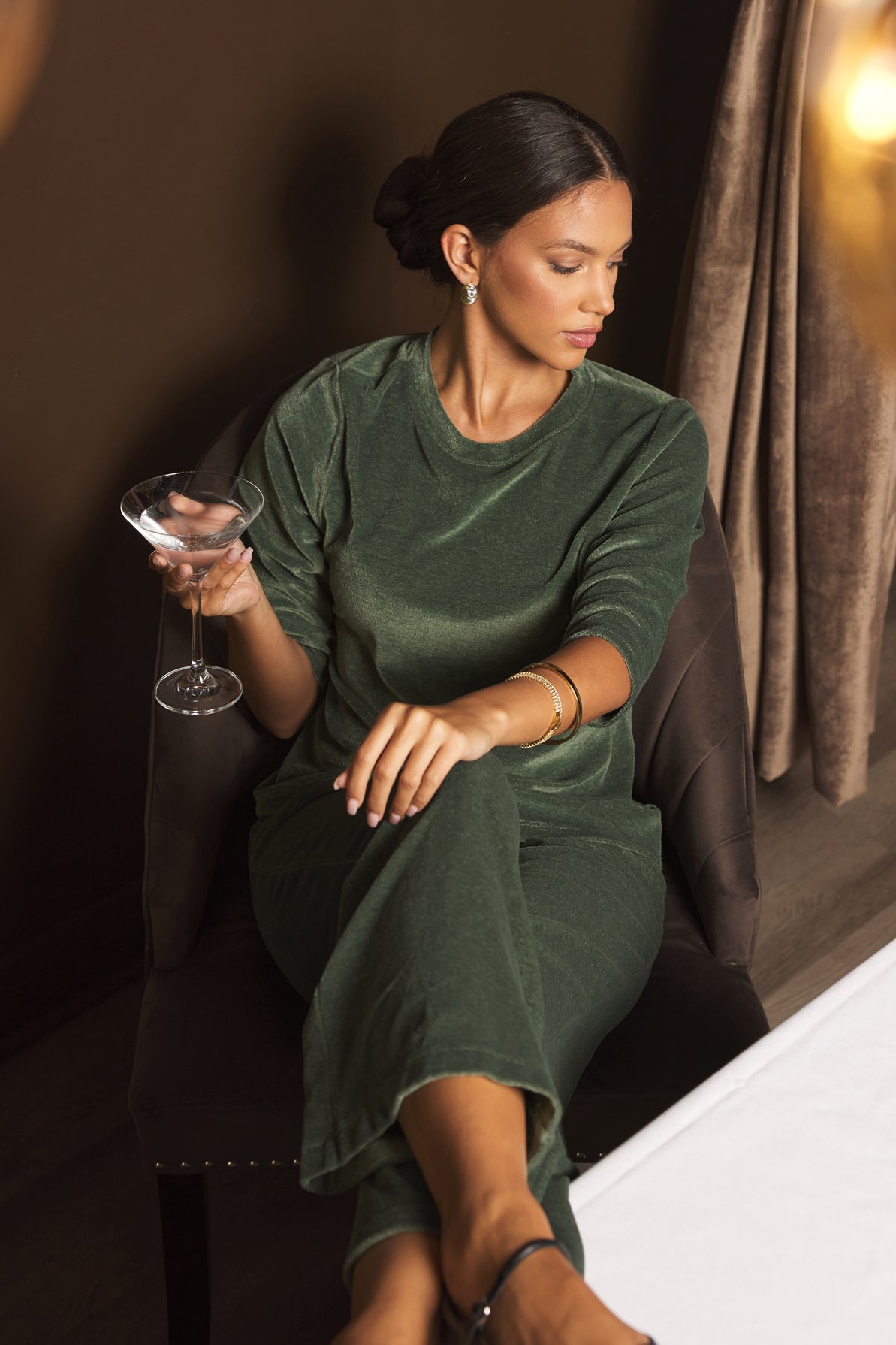 SANTA MONICA VELOUR MITERED BACK ELBOW LENGTH TEE