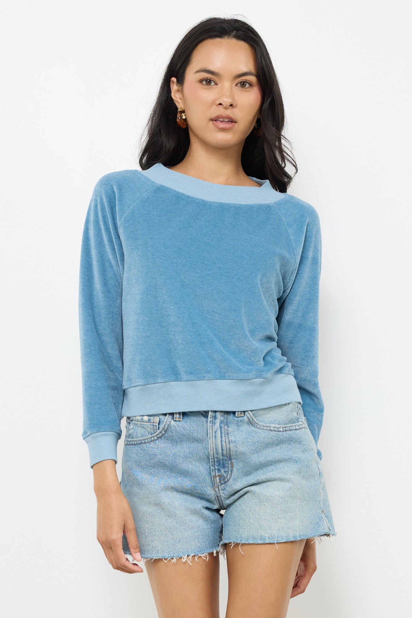 CAROLINE OFF SHOULDER VELOUR PULLOVER