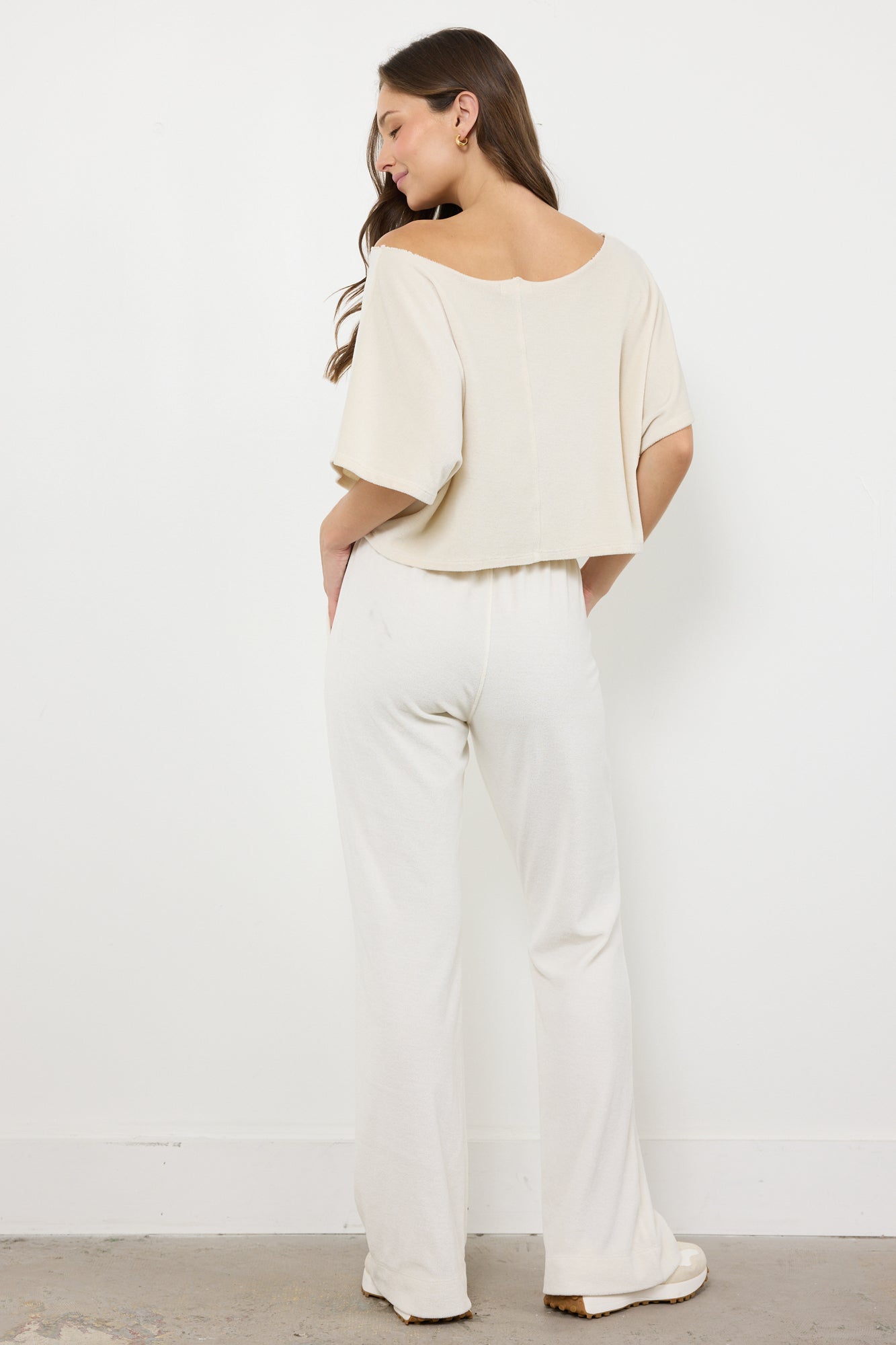 LARK OFF SHOULDER VELOUR TOP