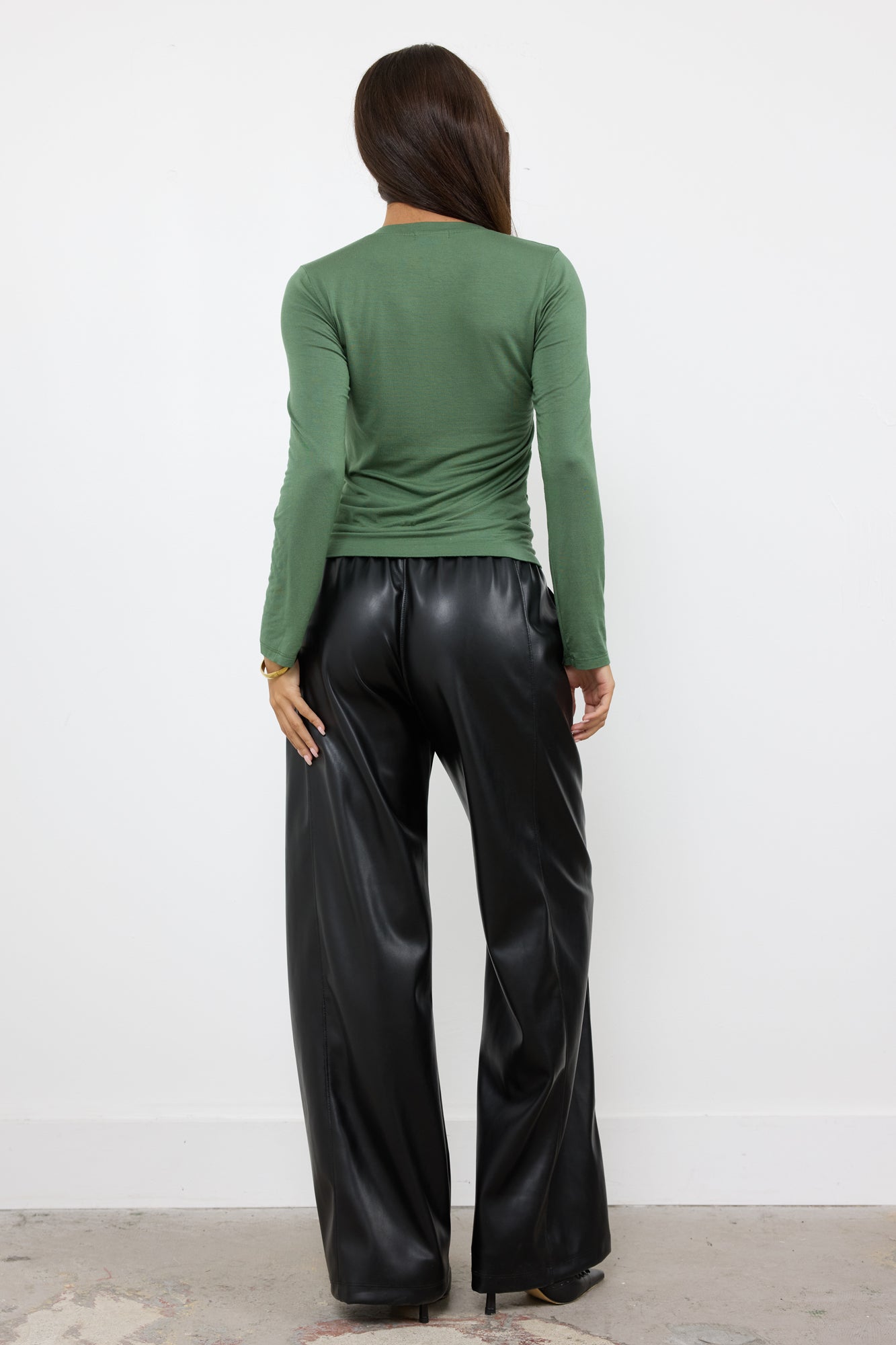 NICO V NECK WITH FRONT SHIRRING TOP