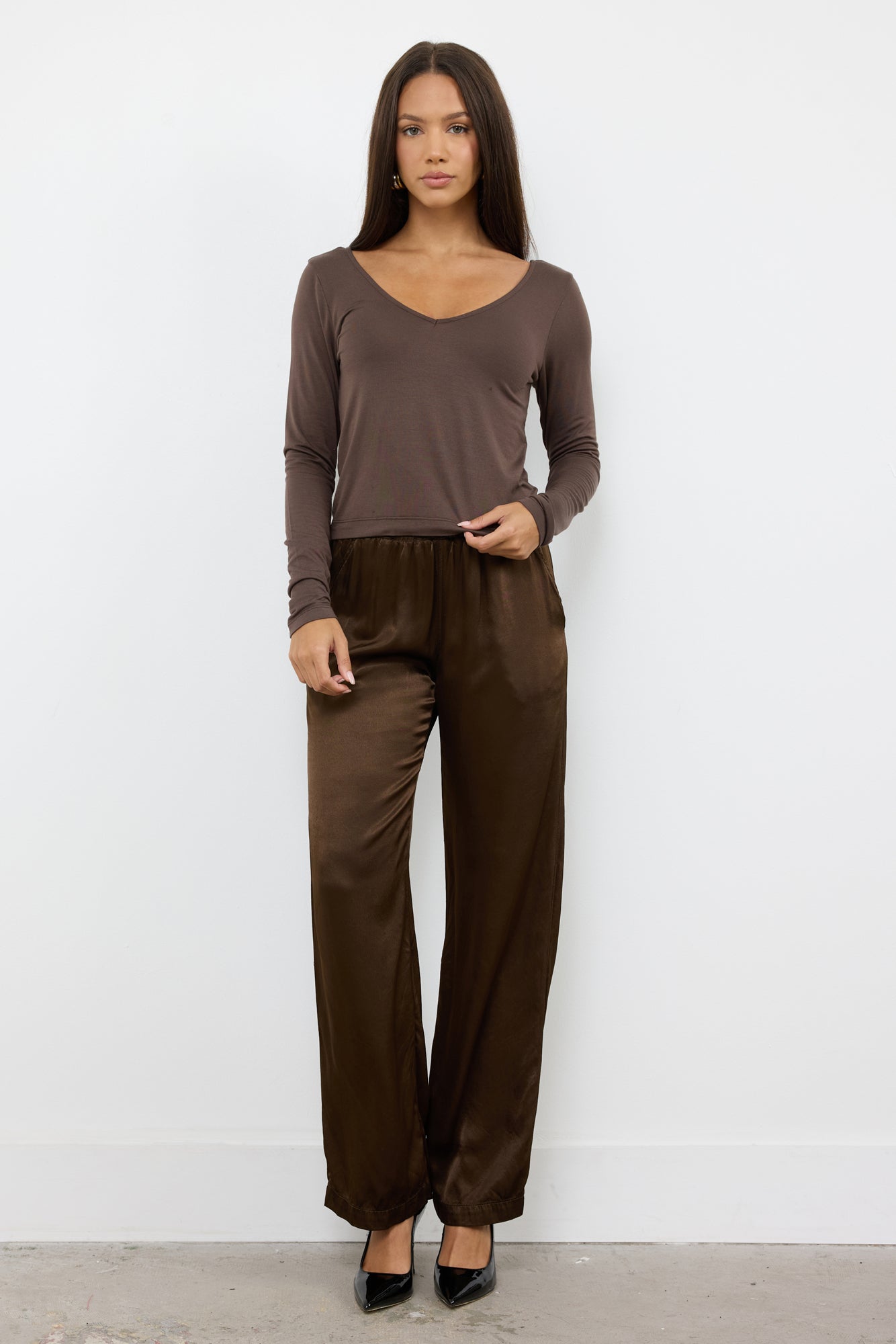 ESYA V NECK LONG SLEEVE TOP
