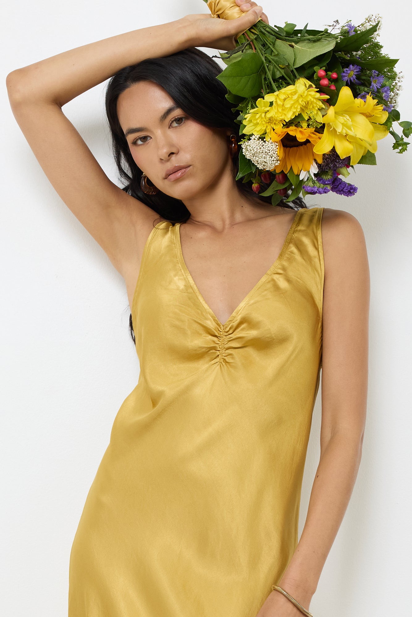 SOCAL V NECK FRONT SHIRRING