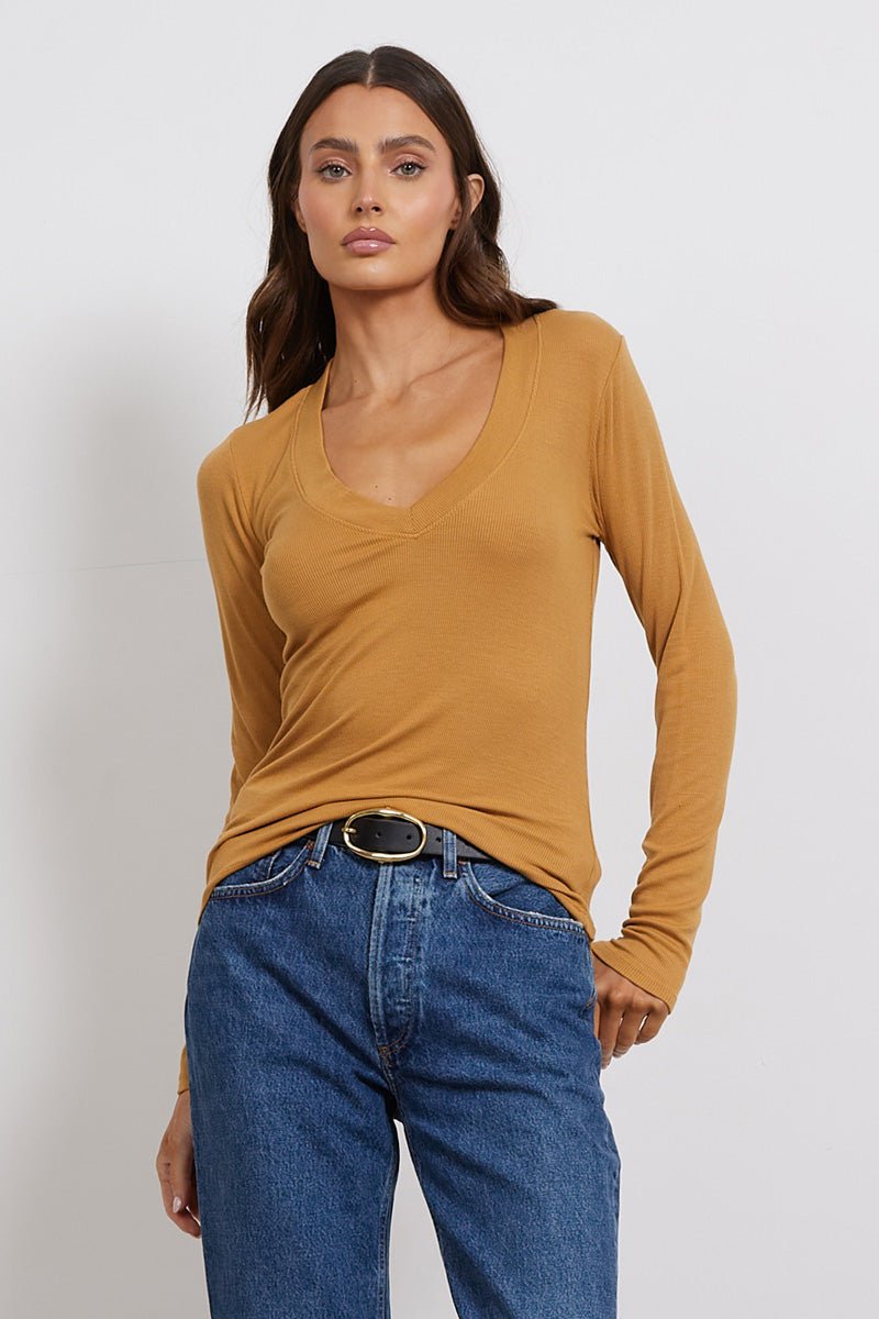 SURINA DEEP V NECK LONG SLEEVE TEE