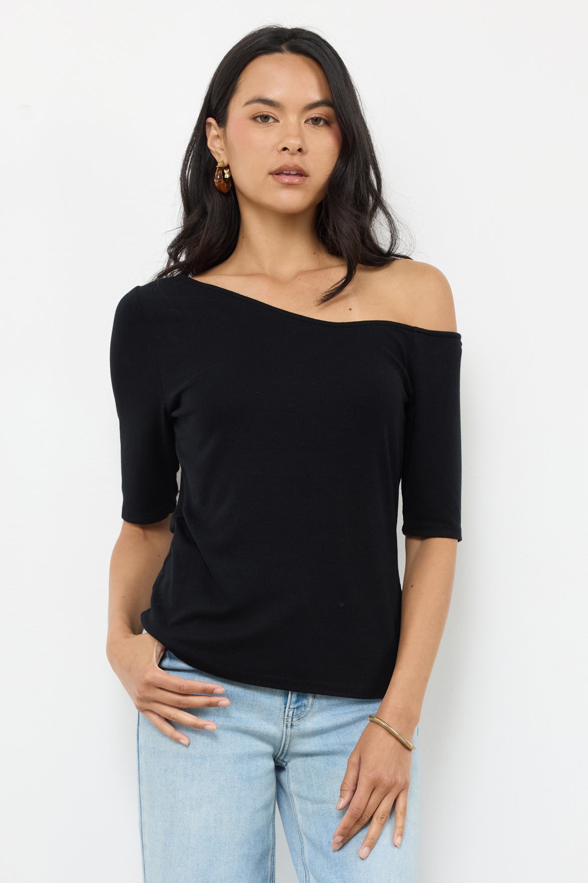 MIRA OFF SHOULDER TOP
