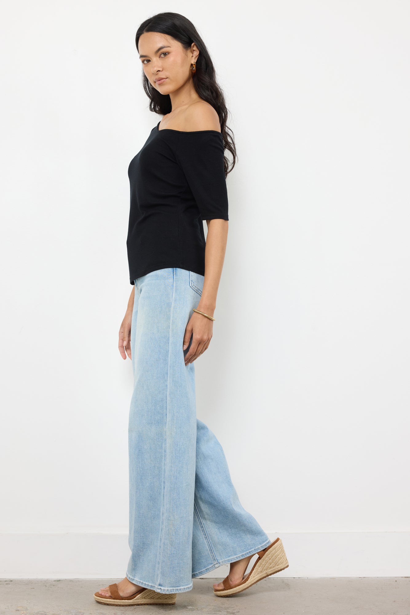 MIRA OFF SHOULDER TOP