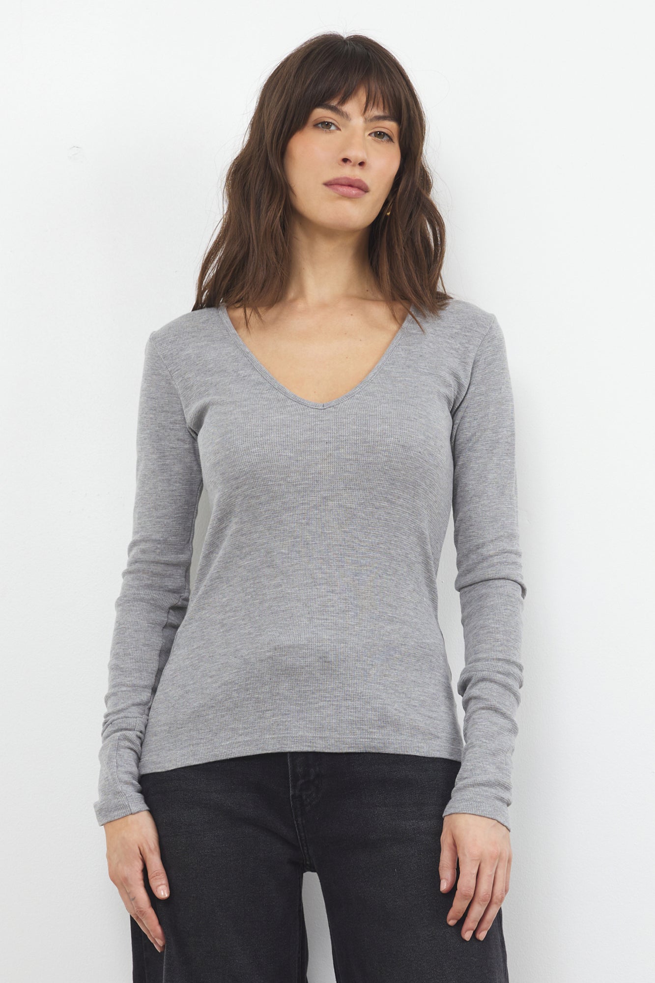 STANDARD V NECK LONG SLEEVE THERMAL TOP