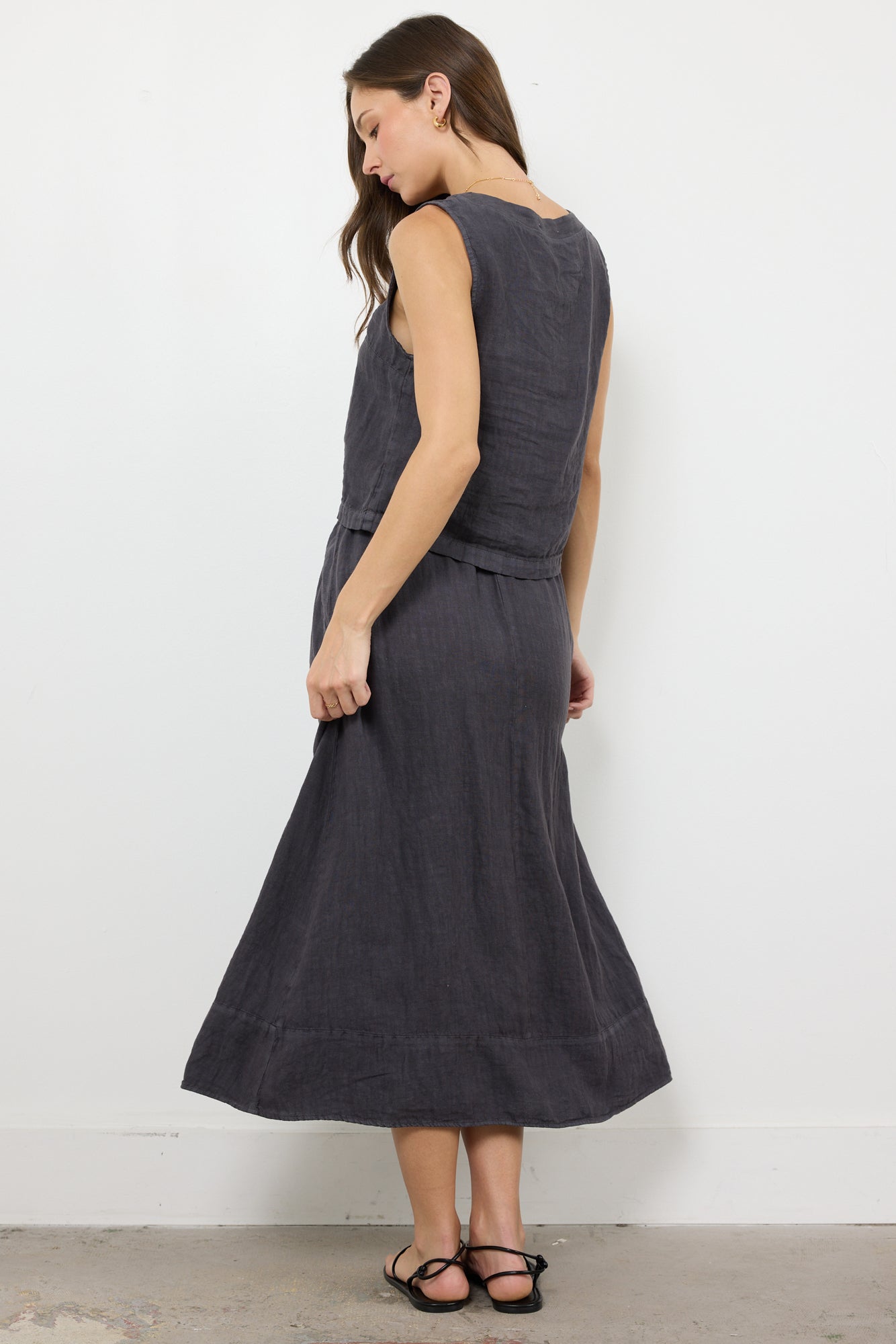 MAEVE V NECK LINEN MUSCLE TANK