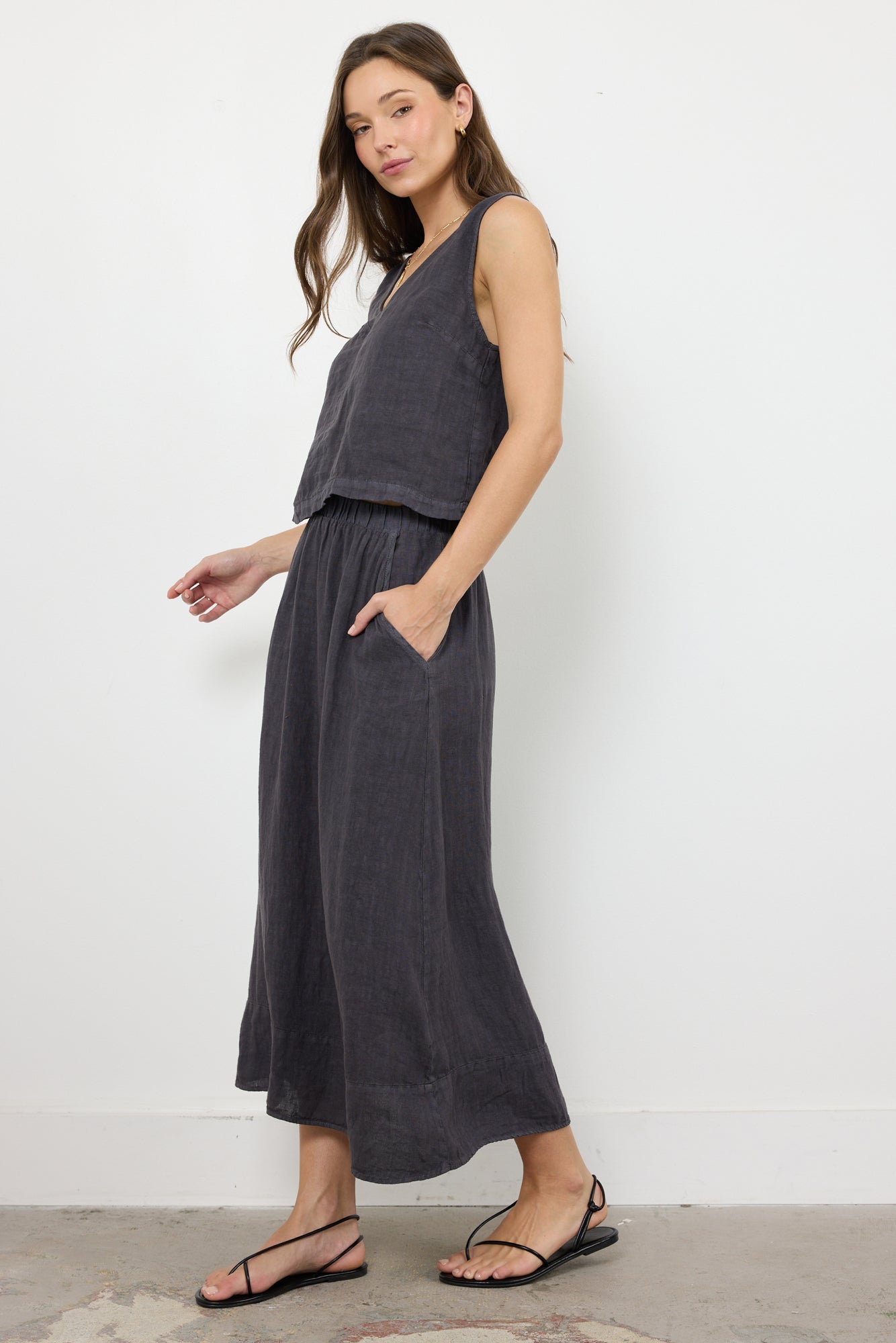 MAEVE V NECK LINEN MUSCLE TANK