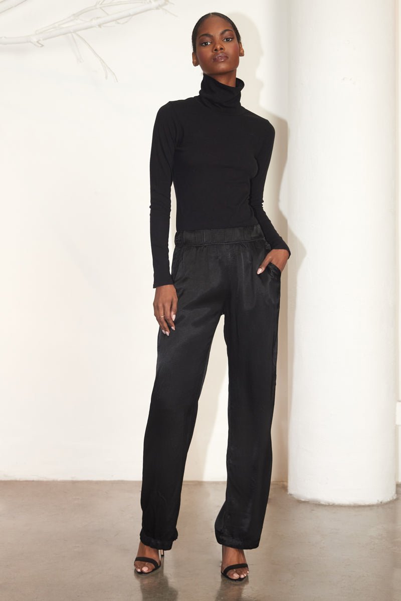 Black shop lightweight turtleneck