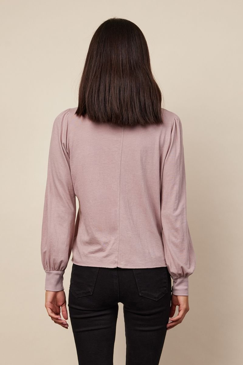 back of puff long sleeve with middle stitch in nude
