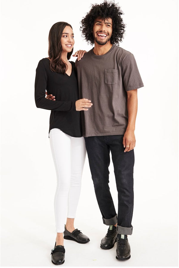 ECHO PARK TEE W/ POCKET- RAVEN